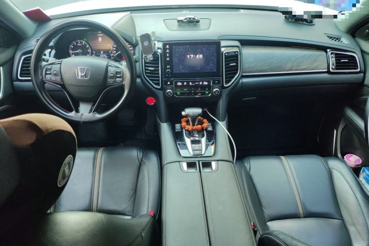 Used Honda UR-V 2020 240TURBO Two-Wheel Drive Zhiyue Version Center Console