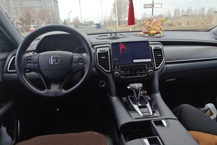Used Honda UR-V 2020 240TURBO Two-Wheel Drive Zhiyue Version Center Console