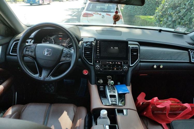 Used Honda UR-V 2020 370TURBO Four-Wheel Drive Prestige Edition Center Console