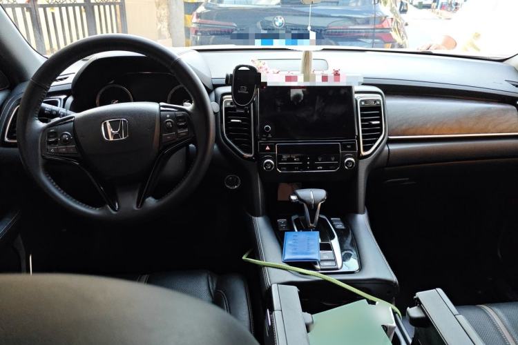 Used Honda UR-V 2020 240TURBO Two-Wheel Drive Zhiyue Version Center Console