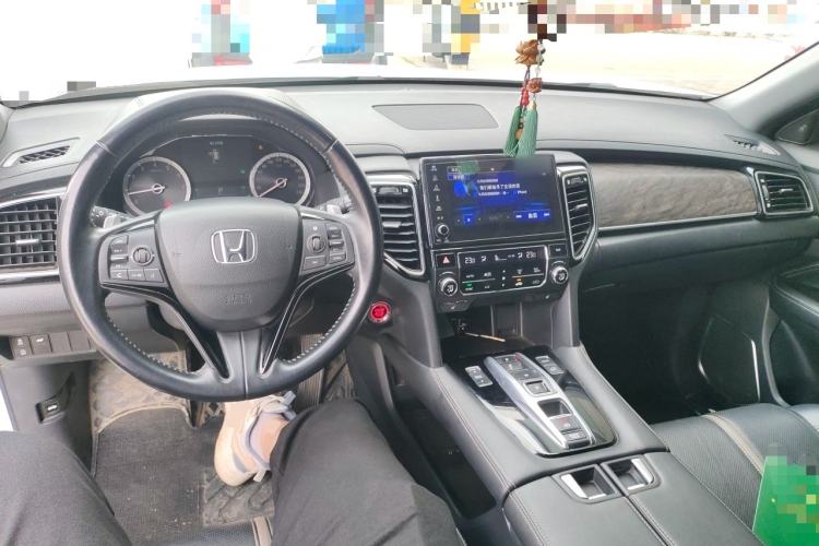 Used Honda UR-V 2020 370TURBO Two-Wheel Drive Luxury Edition Center Console