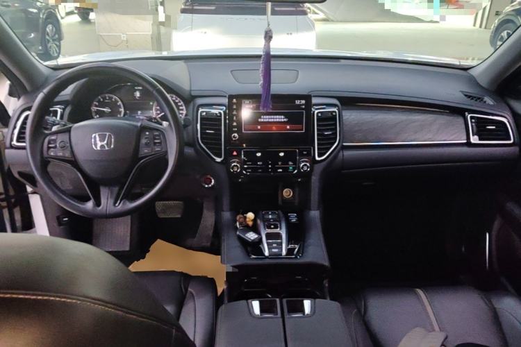 Used Honda UR-V 2020 370TURBO Two-Wheel Drive Luxury Edition Center Console
