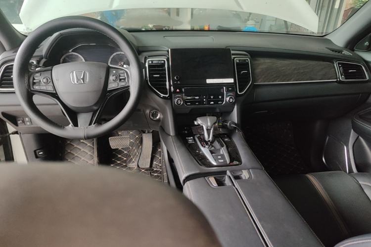 Used Honda UR-V 2020 240TURBO Two-Wheel Drive Zhiyue Version Center Console