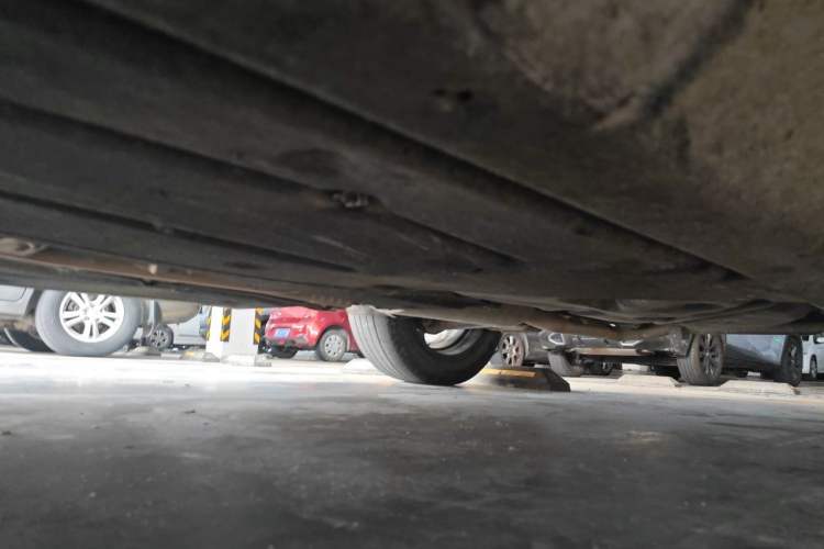 Used Honda UR-V 2020 240TURBO Two-Wheel Drive Zhiyue Version Chassis Front Right