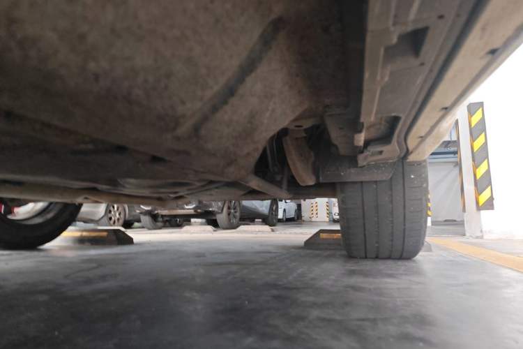 Used Honda UR-V 2020 240TURBO Two-Wheel Drive Zhiyue Version Chassis Rear Right