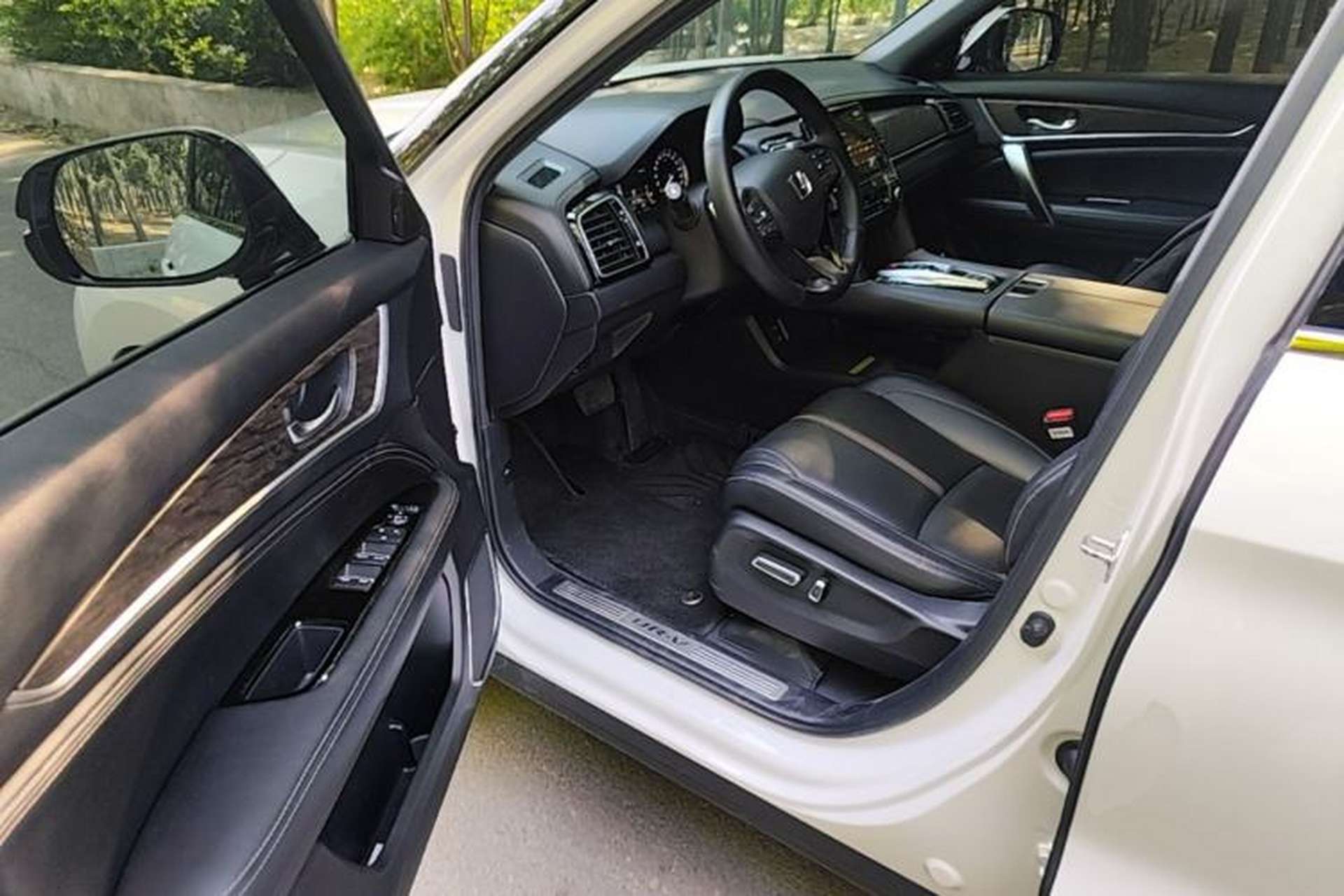 Used Honda UR-V 2020 370TURBO Two-Wheel Drive Luxury Edition Driver Seat