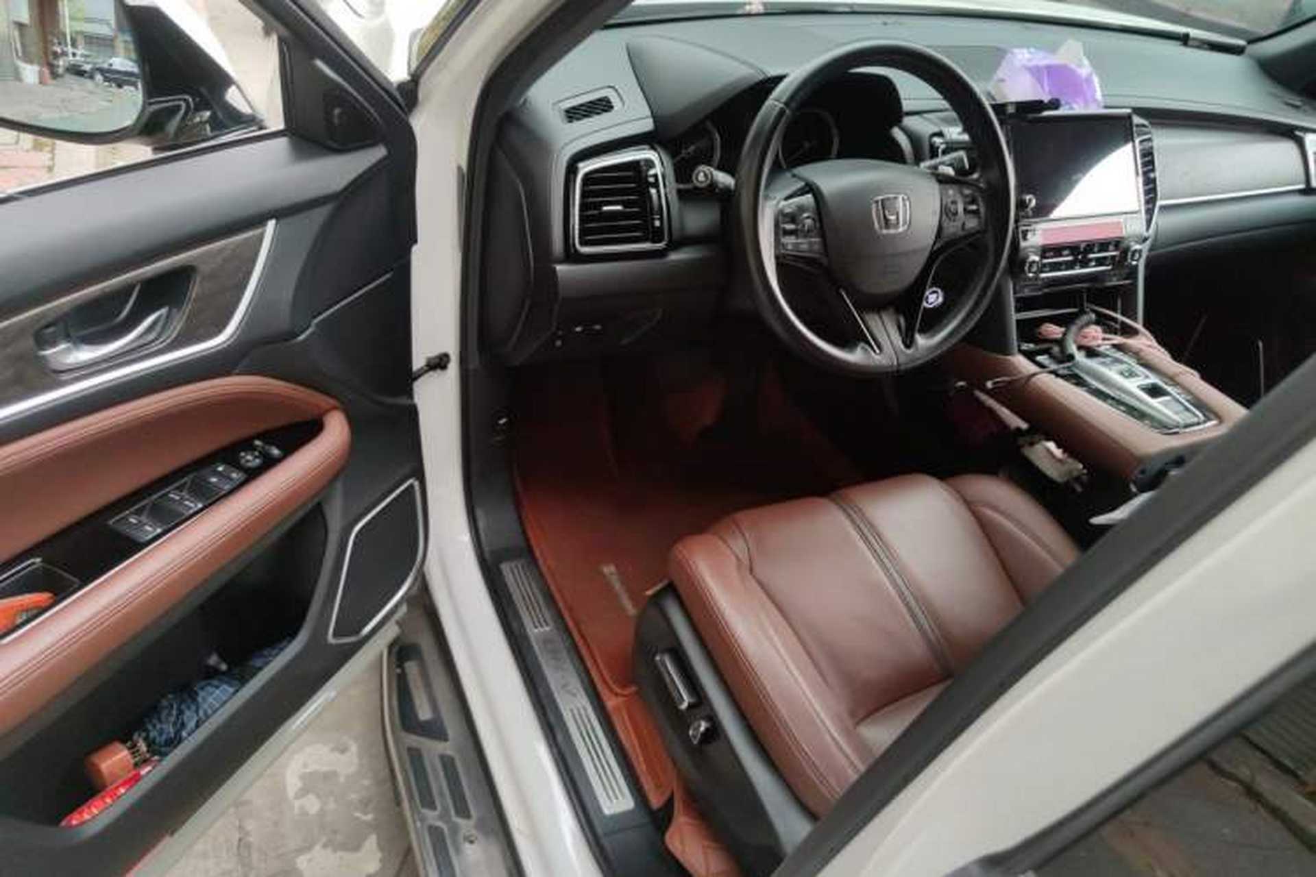 Used Honda UR-V 2020 370TURBO Two-Wheel Drive Luxury Edition Driver Seat