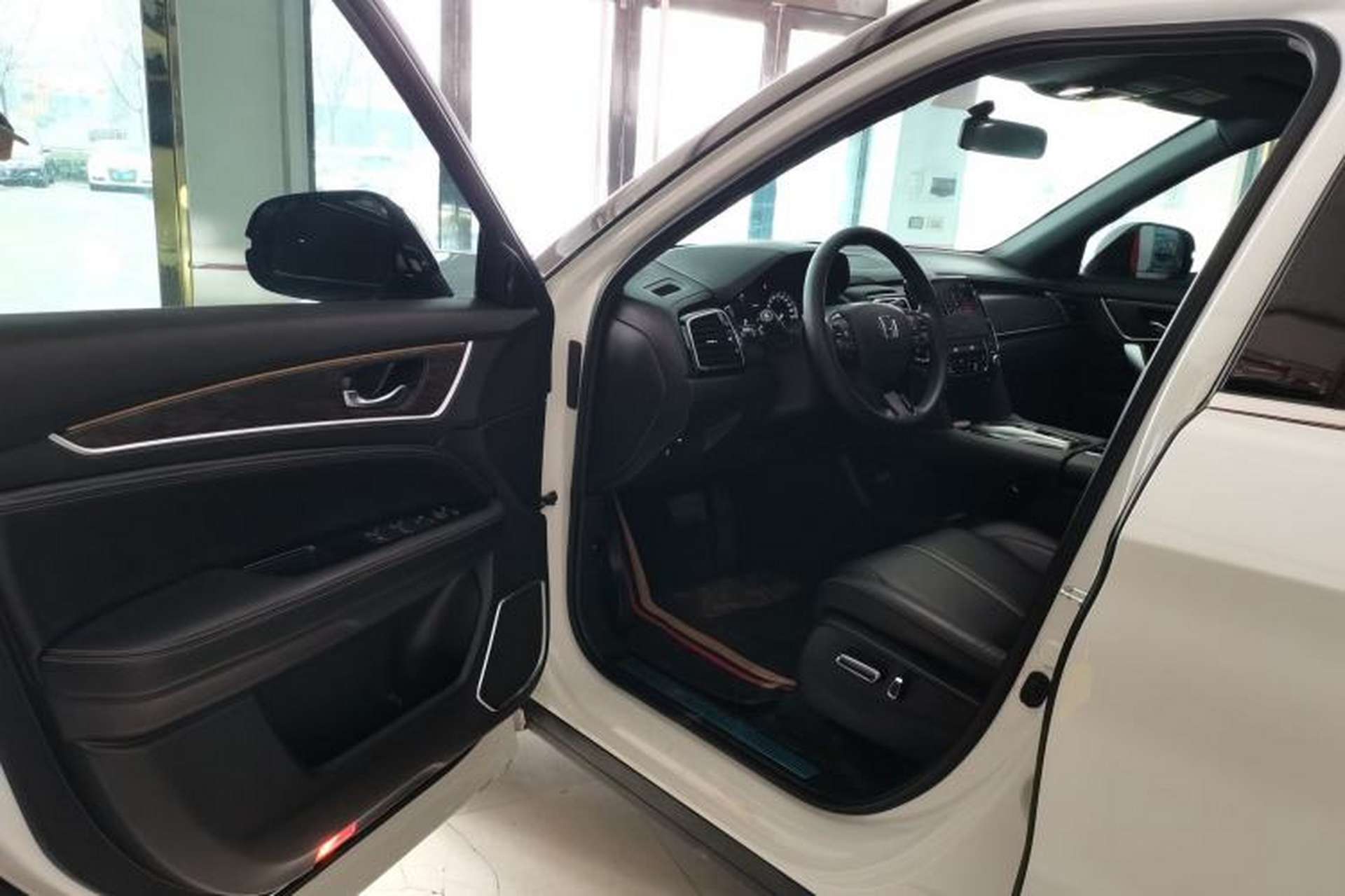 Used Honda UR-V 2020 370TURBO Two-Wheel Drive Luxury Edition Driver Seat