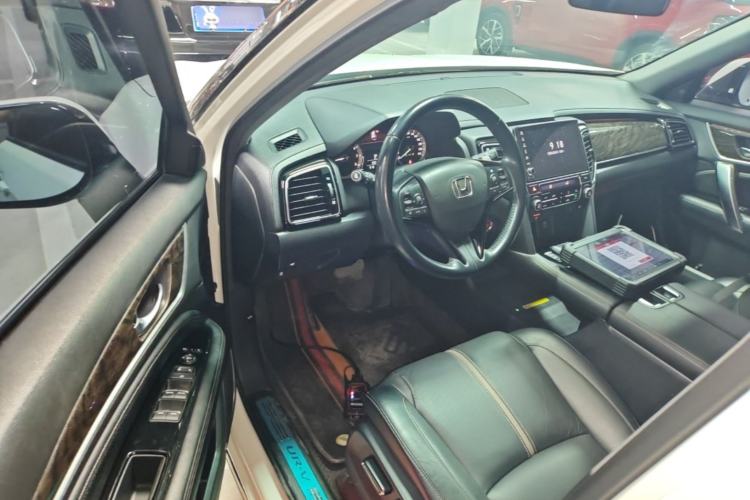 Used Honda UR-V 2020 370TURBO Two-Wheel Drive Luxury Edition Driver Seat