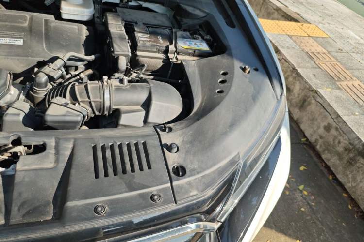 Used Honda UR-V 2020 370TURBO Two-Wheel Drive Luxury Edition Engine Bay Left