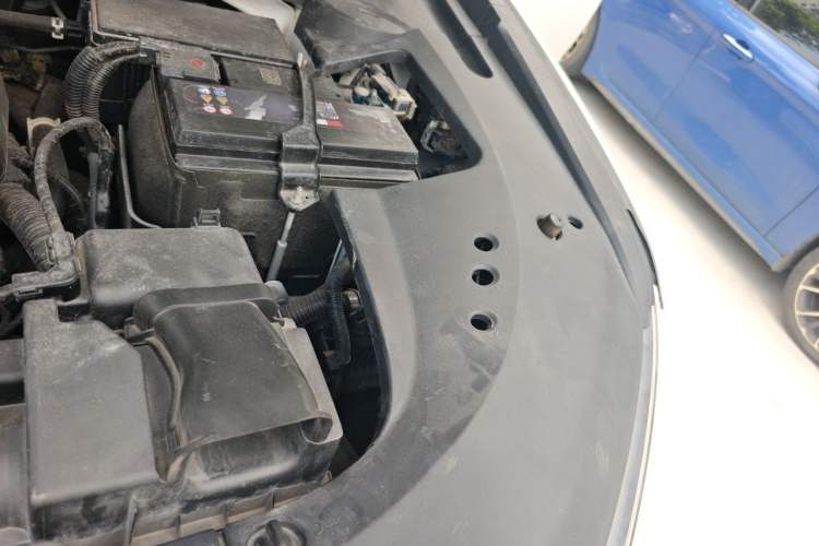 Used Honda UR-V 2020 240TURBO Front-Wheel Drive Elegant Edition Engine Bay Left