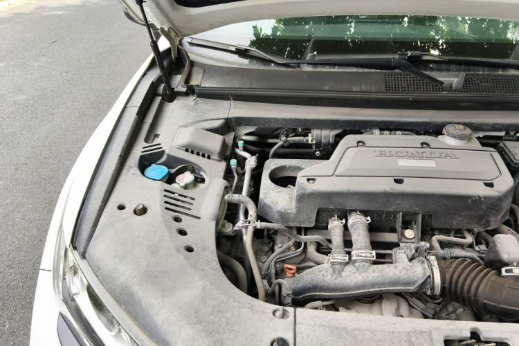 Used Honda UR-V 2020 240TURBO Two-Wheel Drive Zhiyue Version Engine Bay Right