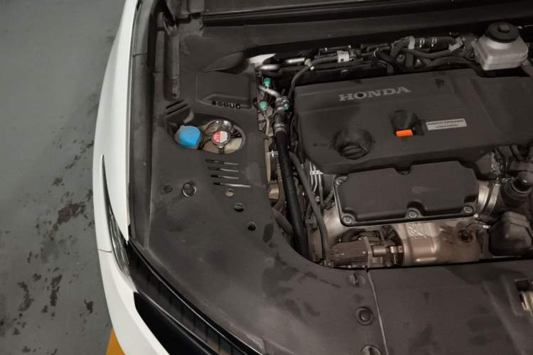 Used Honda UR-V 2020 370TURBO Two-Wheel Drive Luxury Edition Engine Bay Right