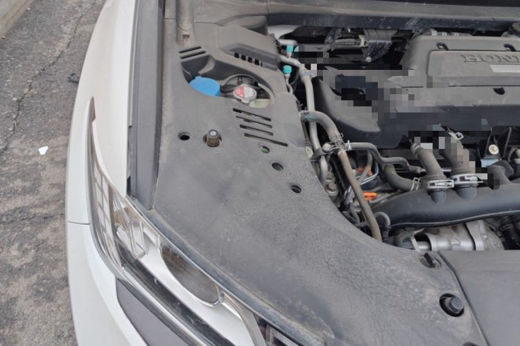 Used Honda UR-V 2020 240TURBO Two-Wheel Drive Zhiyue Version Engine Bay Right