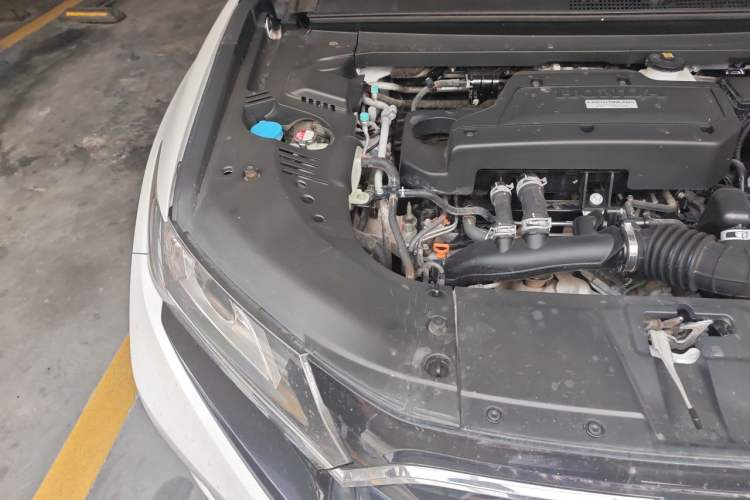 Used Honda UR-V 2020 240TURBO Two-Wheel Drive Zhiyue Version Engine Bay Right
