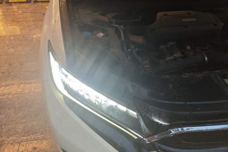 Used Honda UR-V 2020 240TURBO Front-Wheel Drive Elegant Edition Engine Bay Right