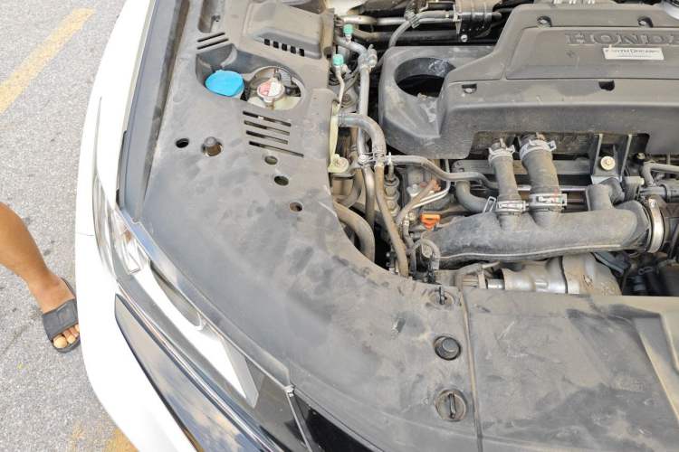 Used Honda UR-V 2020 240TURBO Two-Wheel Drive Zhiyue Version Engine Bay Right