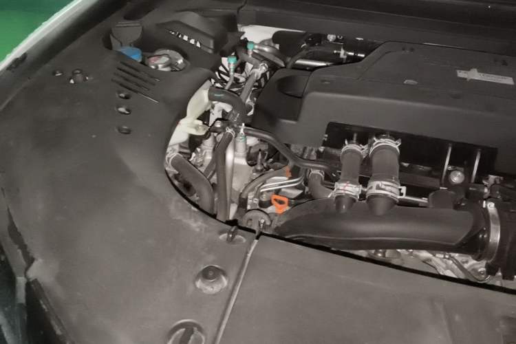 Used Honda UR-V 2020 240TURBO Front-Wheel Drive Elegant Edition Engine Bay Right