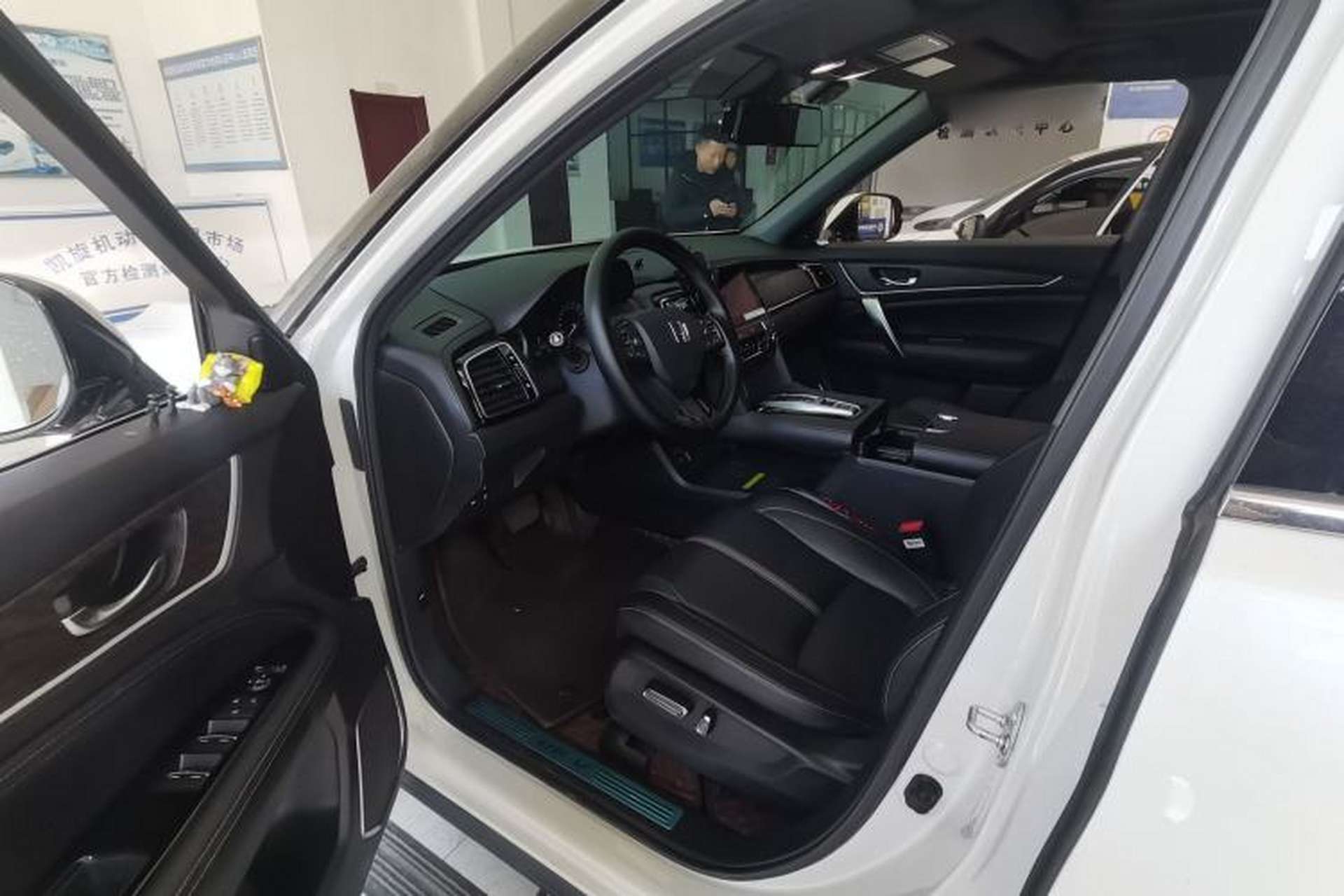 Used Honda UR-V 2020 370TURBO Four-Wheel Drive Prestige Edition Exterior 11