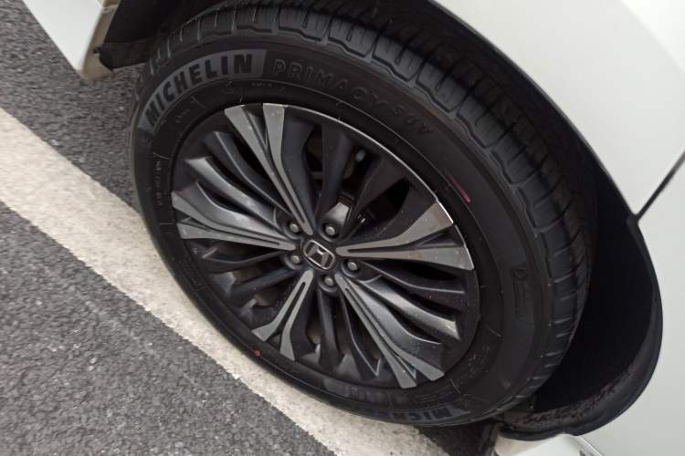 Used Honda UR-V 2020 370TURBO Two-Wheel Drive Luxury Edition Exterior 2