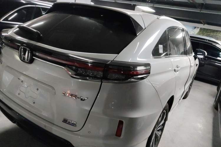 Used Honda UR-V 2020 370TURBO Two-Wheel Drive Luxury Edition Exterior 3