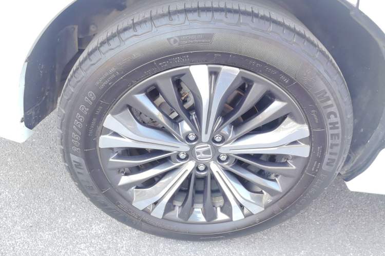 Used Honda UR-V 2020 370TURBO Two-Wheel Drive Luxury Edition Exterior 3