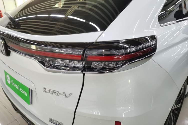 Used Honda UR-V 2020 370TURBO Two-Wheel Drive Luxury Edition Exterior 3