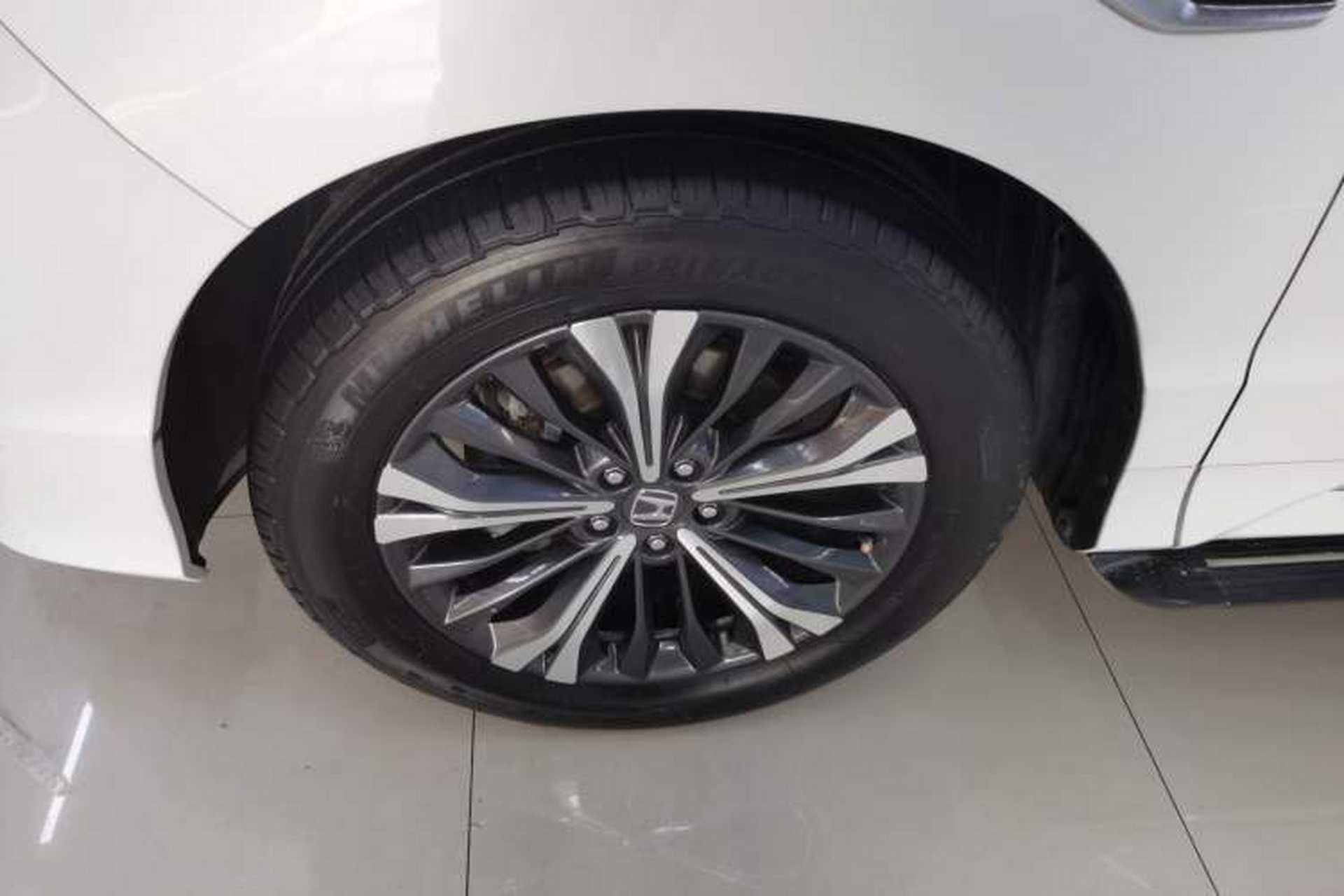 Used Honda UR-V 2020 370TURBO Two-Wheel Drive Luxury Edition Exterior 4