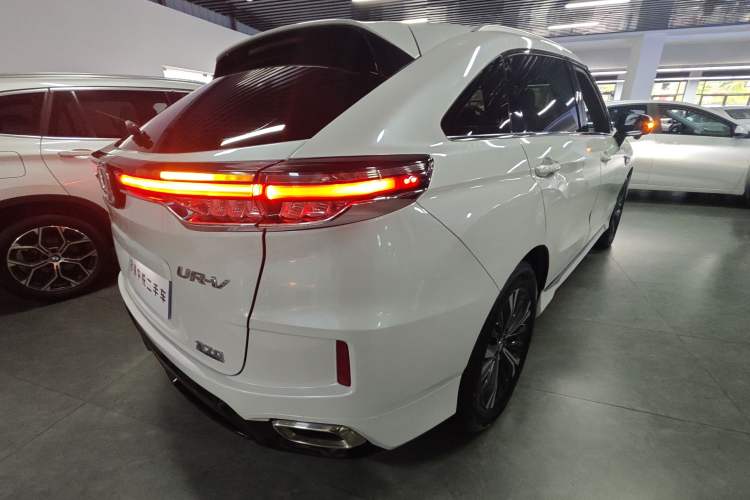 Used Honda UR-V 2020 370TURBO Two-Wheel Drive Luxury Edition Exterior 5
