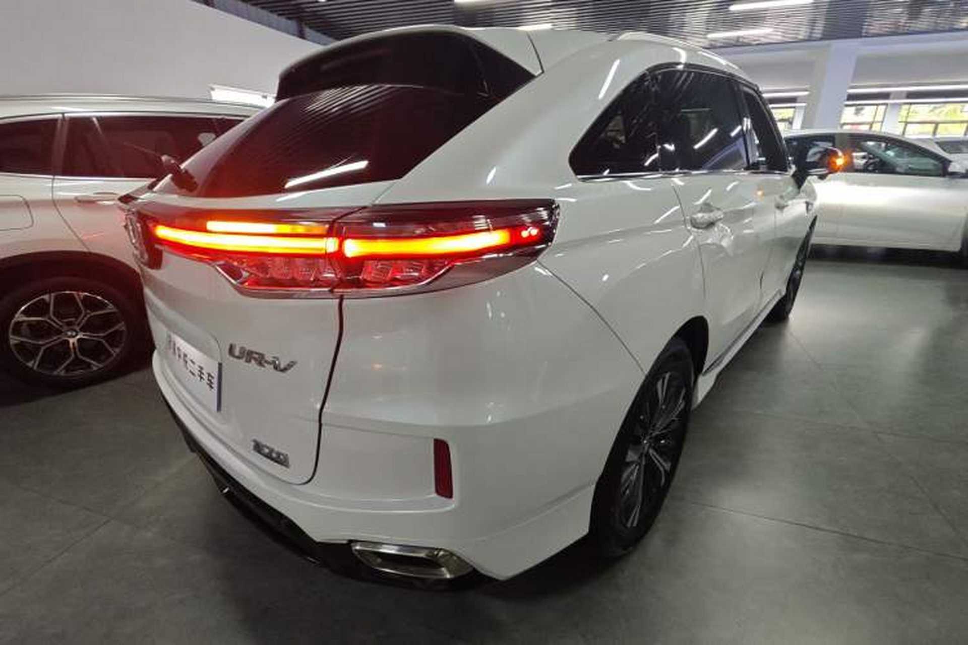 Used Honda UR-V 2020 370TURBO Two-Wheel Drive Luxury Edition Exterior 5