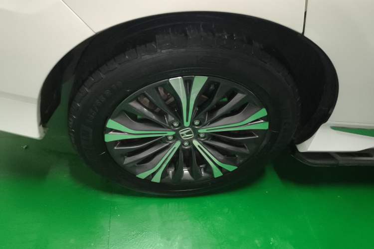Used Honda UR-V 2020 370TURBO Two-Wheel Drive Luxury Edition Exterior 5