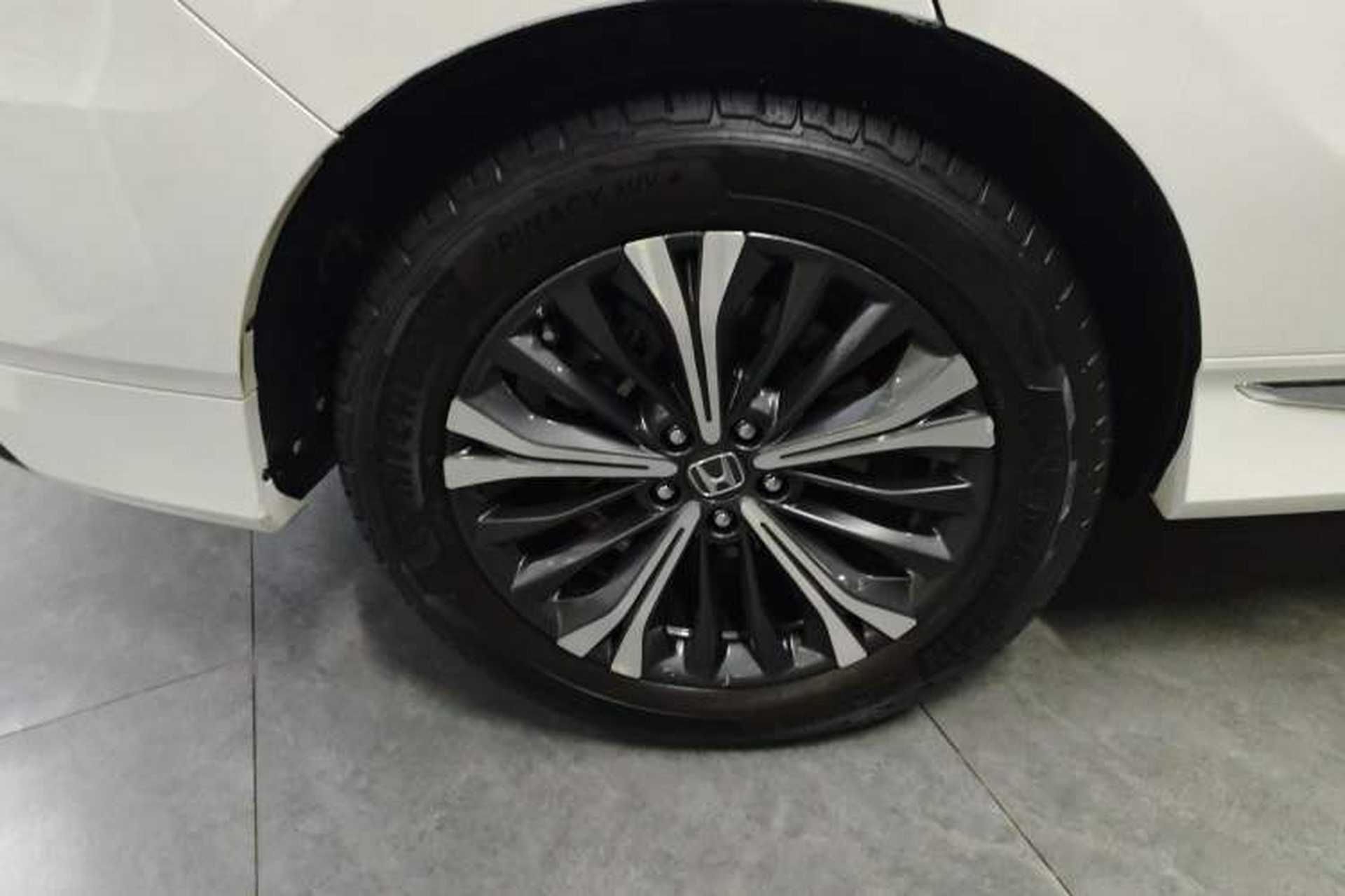Used Honda UR-V 2020 370TURBO Two-Wheel Drive Luxury Edition Exterior 8