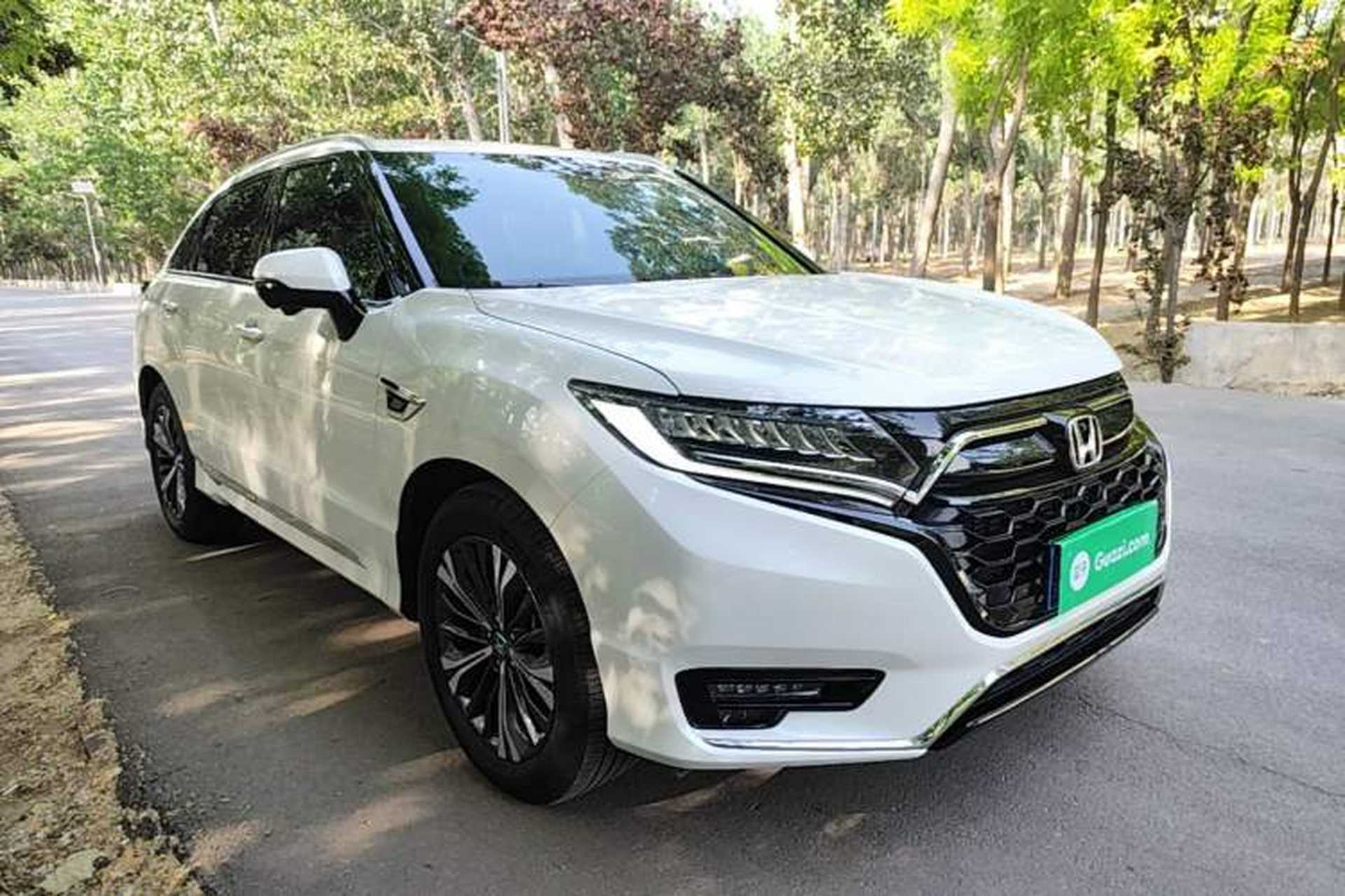 Used Honda UR-V 2020 370TURBO Two-Wheel Drive Luxury Edition Front Right 45 Deg