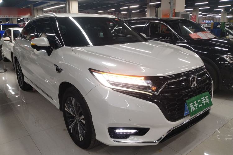 Used Honda UR-V 2020 370TURBO Two-Wheel Drive Luxury Edition Front Right 45 Deg