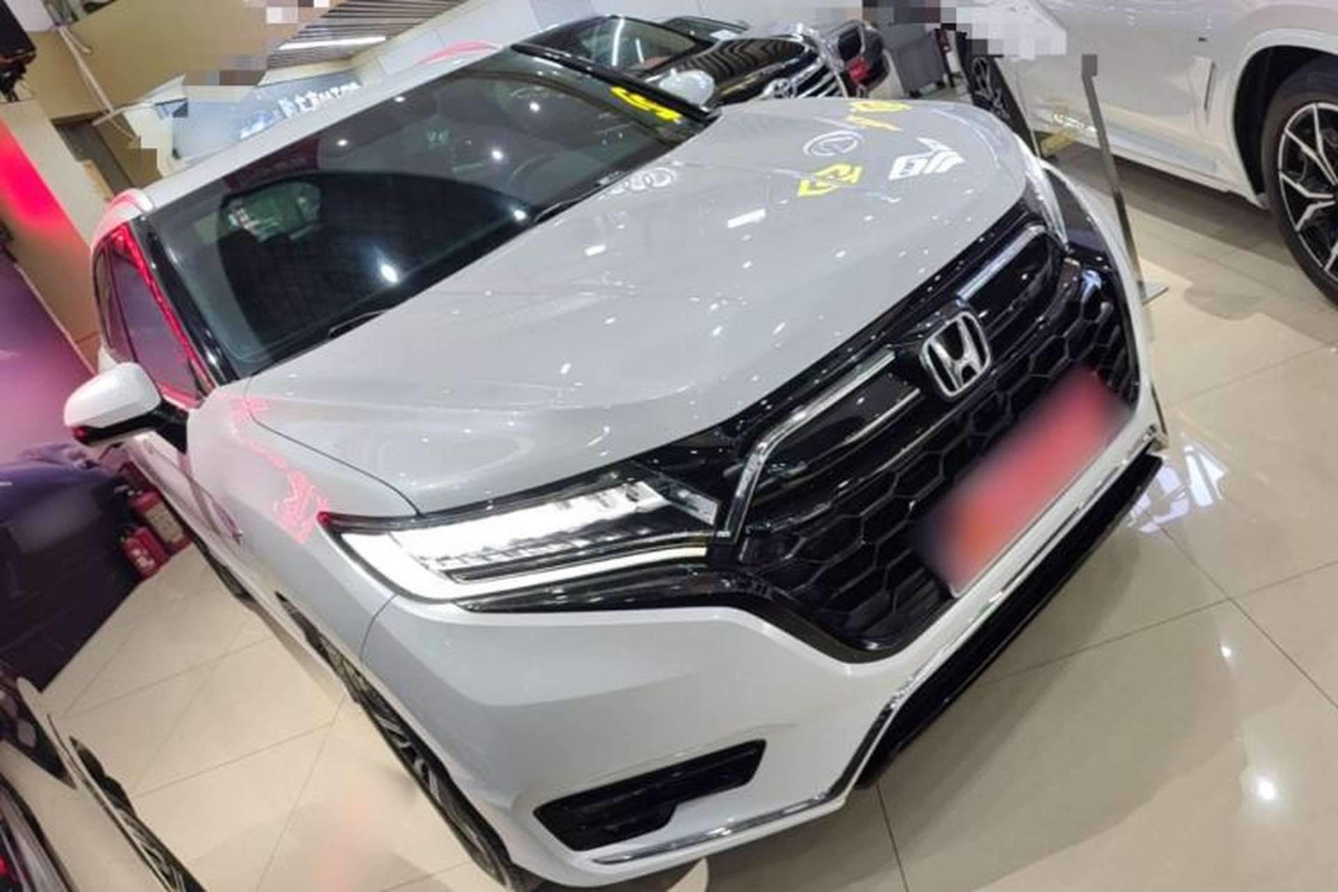 Used Honda UR-V 2020 370TURBO Four-Wheel Drive Prestige Edition Front Right 45 Deg