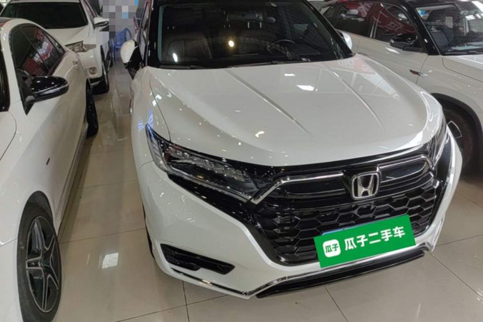 Used Honda UR-V 2020 370TURBO Two-Wheel Drive Luxury Edition Front Right 45 Deg