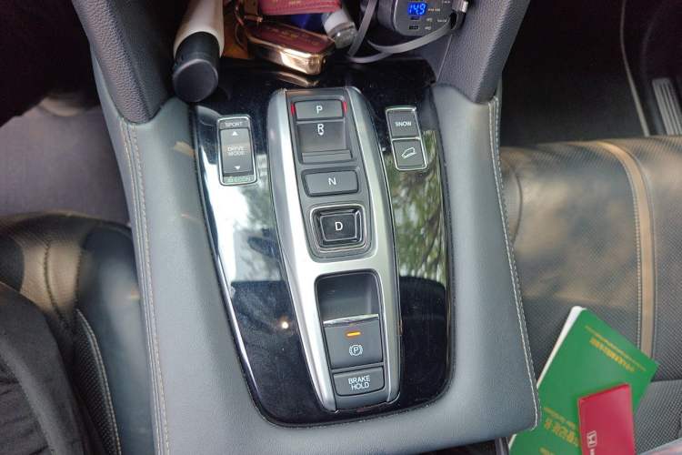 Used Honda UR-V 2020 370TURBO Two-Wheel Drive Luxury Edition Gear Lever
