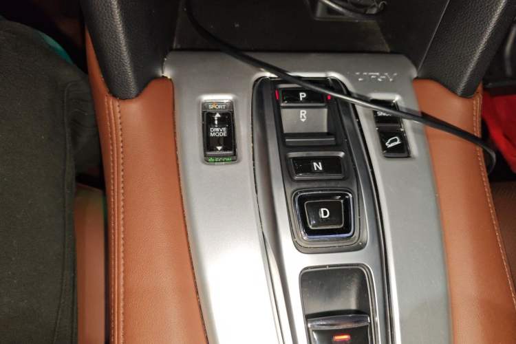 Used Honda UR-V 2020 370TURBO Two-Wheel Drive Luxury Edition Gear Lever