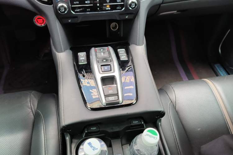 Used Honda UR-V 2020 370TURBO Four-Wheel Drive Prestige Edition Gear Lever