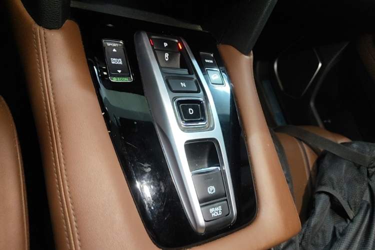 Used Honda UR-V 2020 370TURBO Four-Wheel Drive Prestige Edition Gear Lever