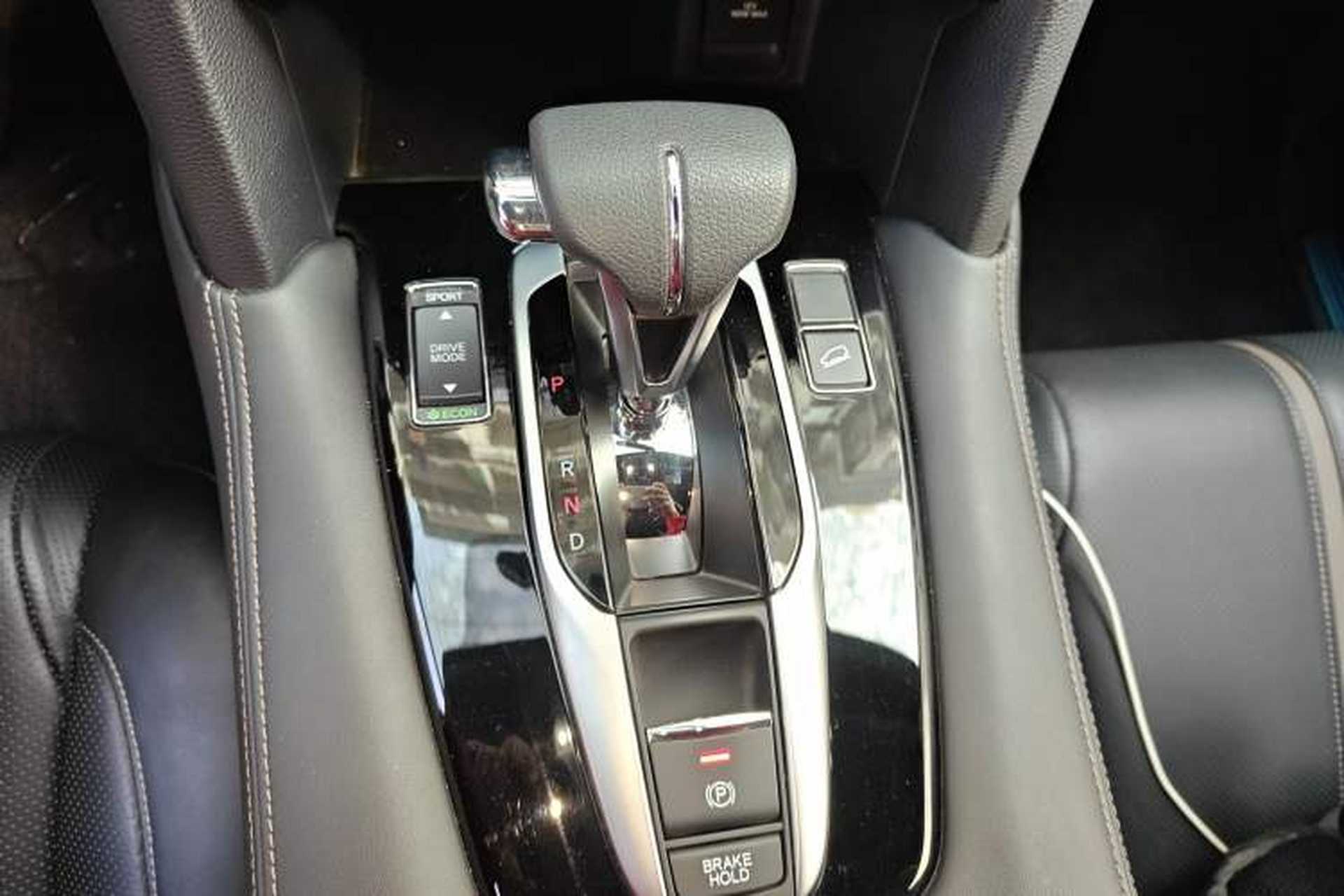 Used Honda UR-V 2020 240TURBO Two-Wheel Drive Zhiyue Version Gear Lever