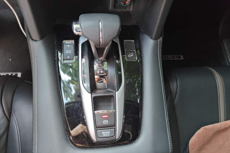 Used Honda UR-V 2020 240TURBO Two-Wheel Drive Zhiyue Version Gear Lever
