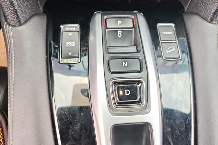 Used Honda UR-V 2020 370TURBO Two-Wheel Drive Luxury Edition Gear Lever