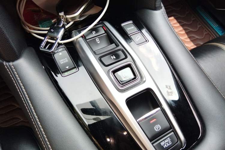 Used Honda UR-V 2020 370TURBO Two-Wheel Drive Luxury Edition Gear Lever
