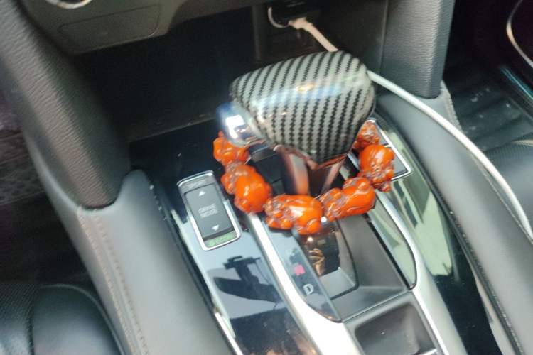 Used Honda UR-V 2020 240TURBO Two-Wheel Drive Zhiyue Version Gear Lever