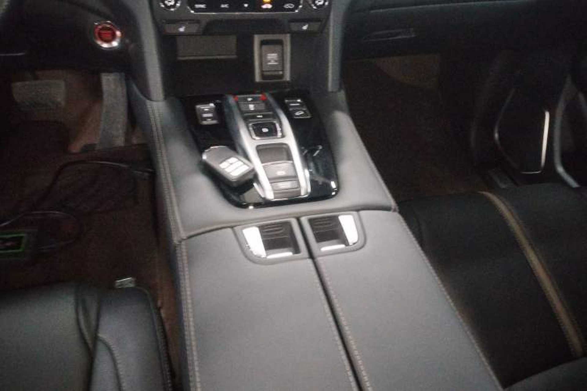 Used Honda UR-V 2020 370TURBO Two-Wheel Drive Luxury Edition Gear Lever