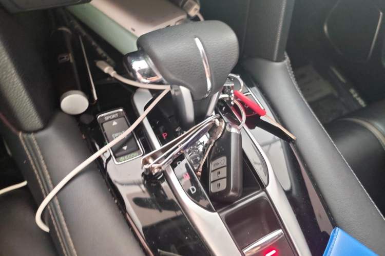 Used Honda UR-V 2020 240TURBO Two-Wheel Drive Zhiyue Version Gear Lever