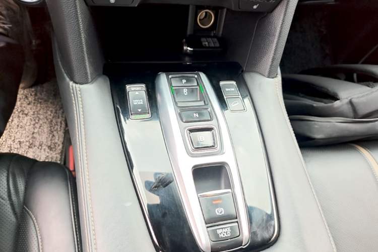Used Honda UR-V 2020 370TURBO Four-Wheel Drive Prestige Edition Gear Lever