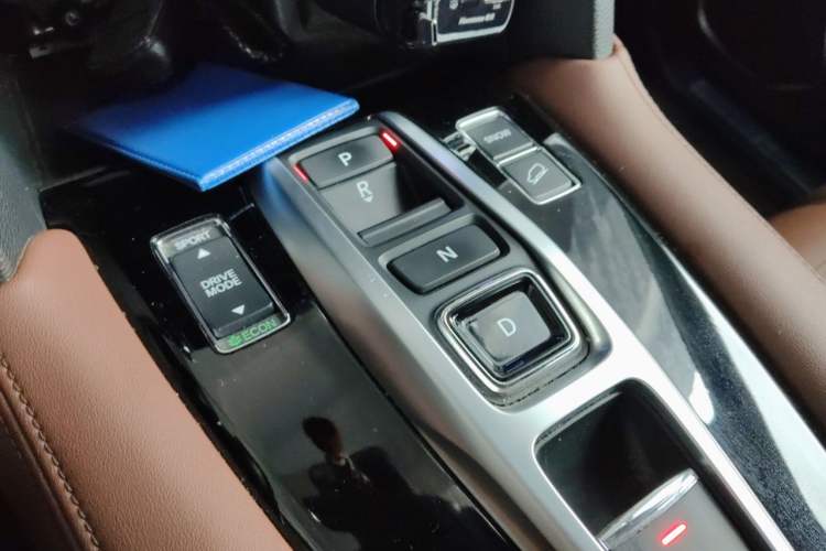 Used Honda UR-V 2020 370TURBO Four-Wheel Drive Prestige Edition Gear Lever