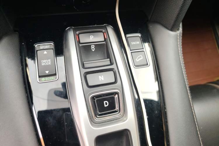 Used Honda UR-V 2020 370TURBO Two-Wheel Drive Luxury Edition Gear Lever